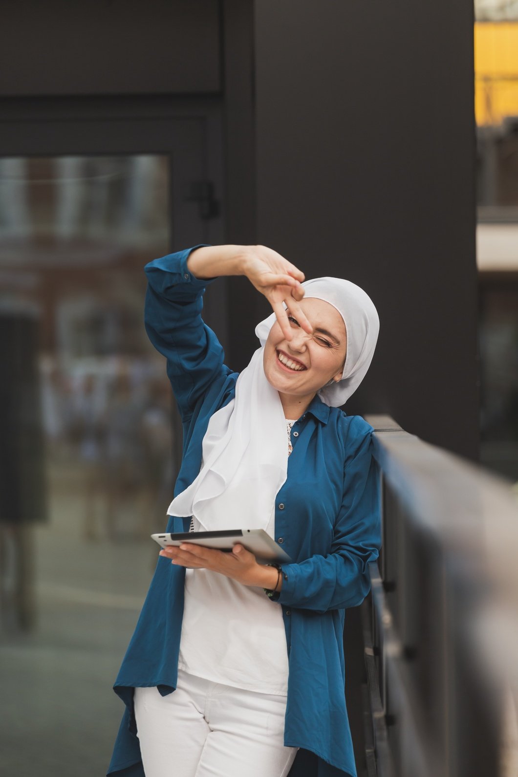modern arabian muslim woman with tablet computer o wyxcrum.jpg